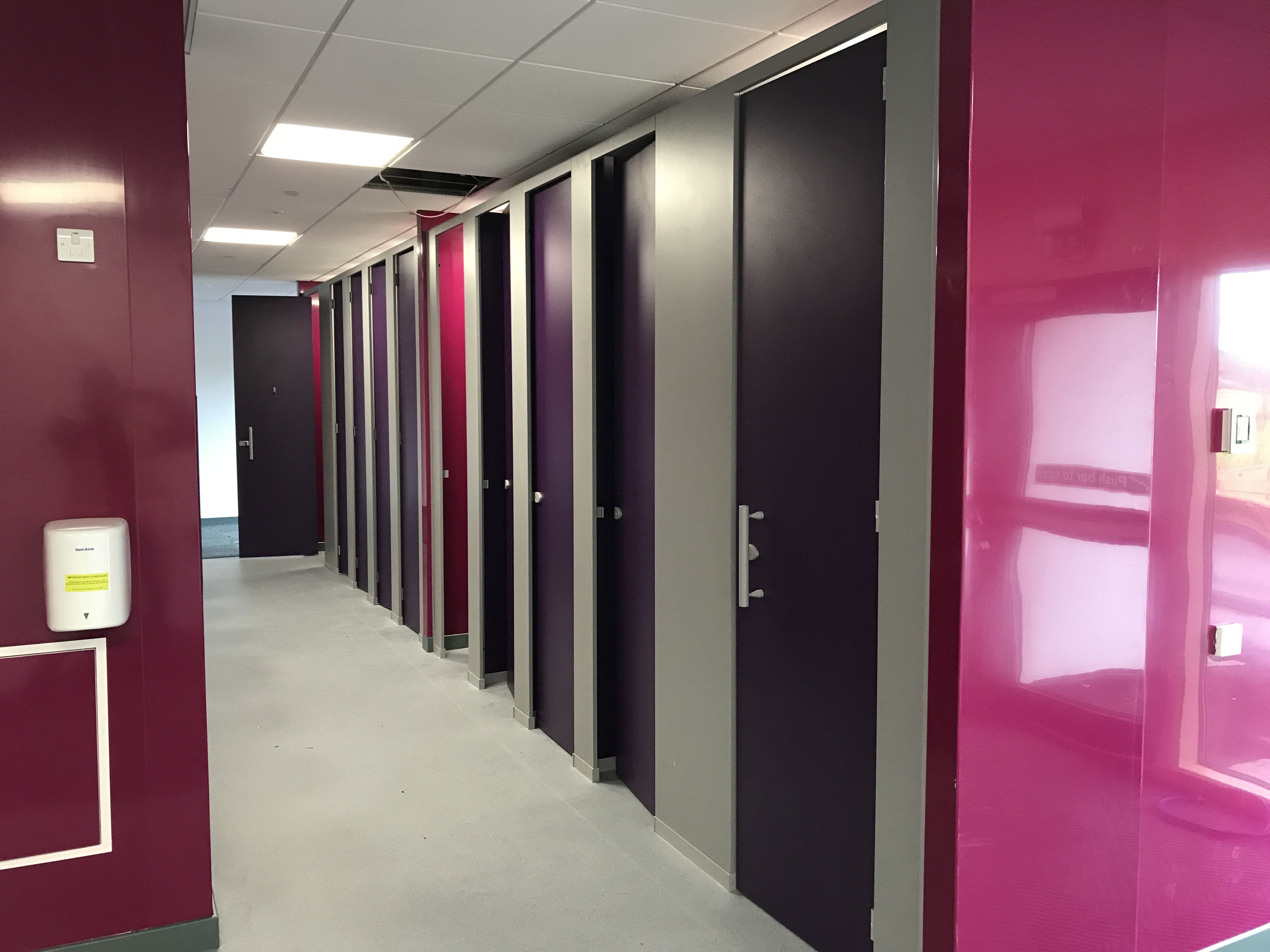 Nu-Solitude Cubicles